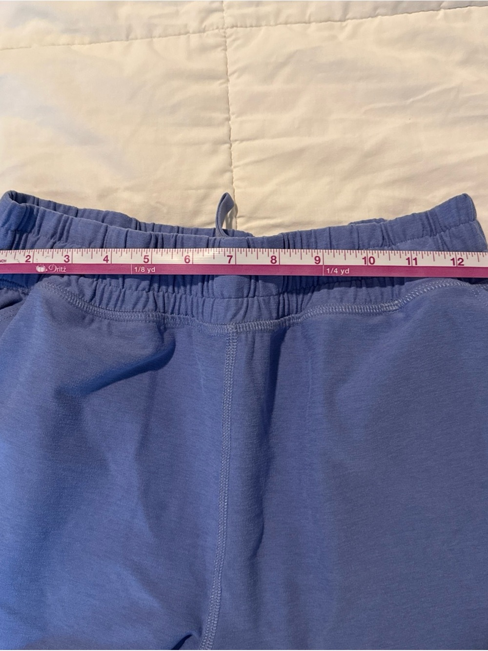 Beyond Yoga Women’s Shorts Small - Picture 4 of 9